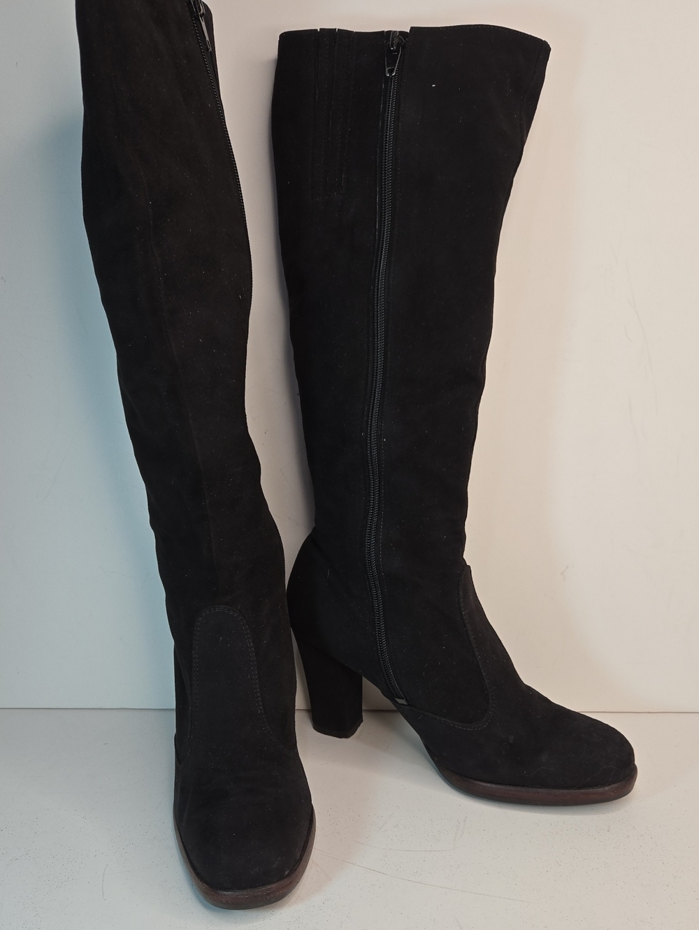 Women's Black Suede Knee-High Heeled Boots with Side Zip